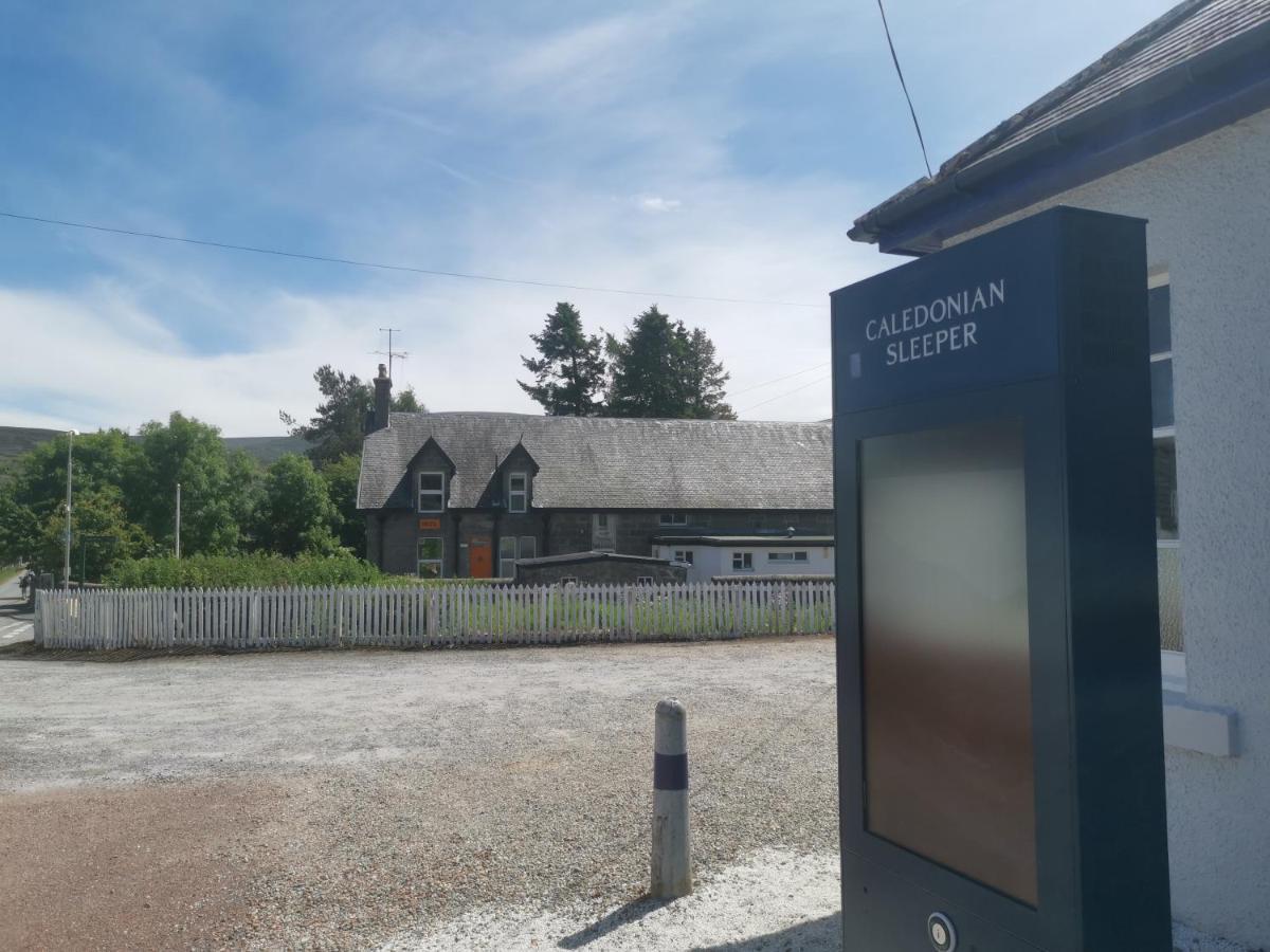 Dalwhinnie Old School Hostel Екстер'єр фото